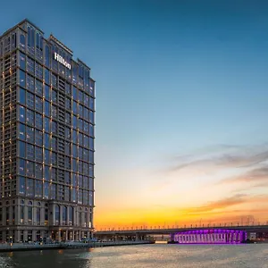 מלון Hilton Al Habtoor, דובאי