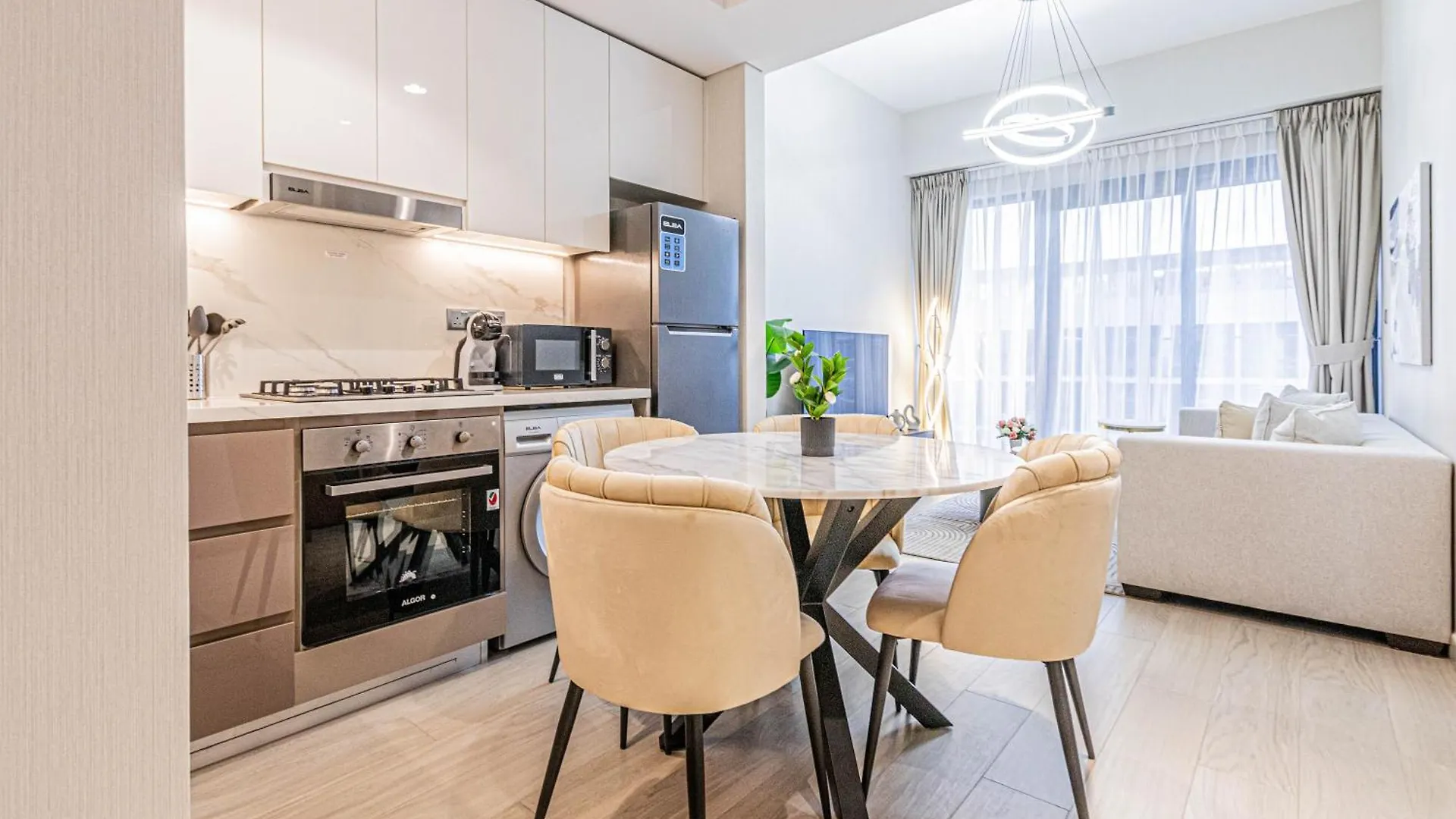 Luxurious 1Br Living In Azizi Riviera 39 Apartment Dubai 0*,