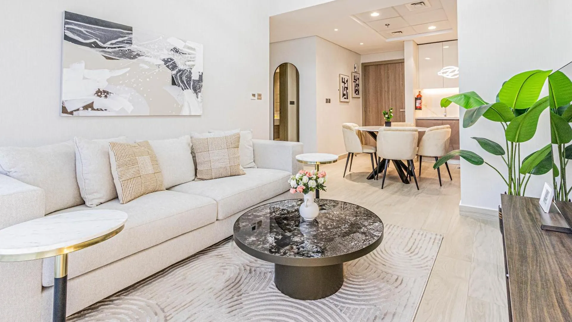 Luxurious 1Br Living In Azizi Riviera 39 Apartment Dubai