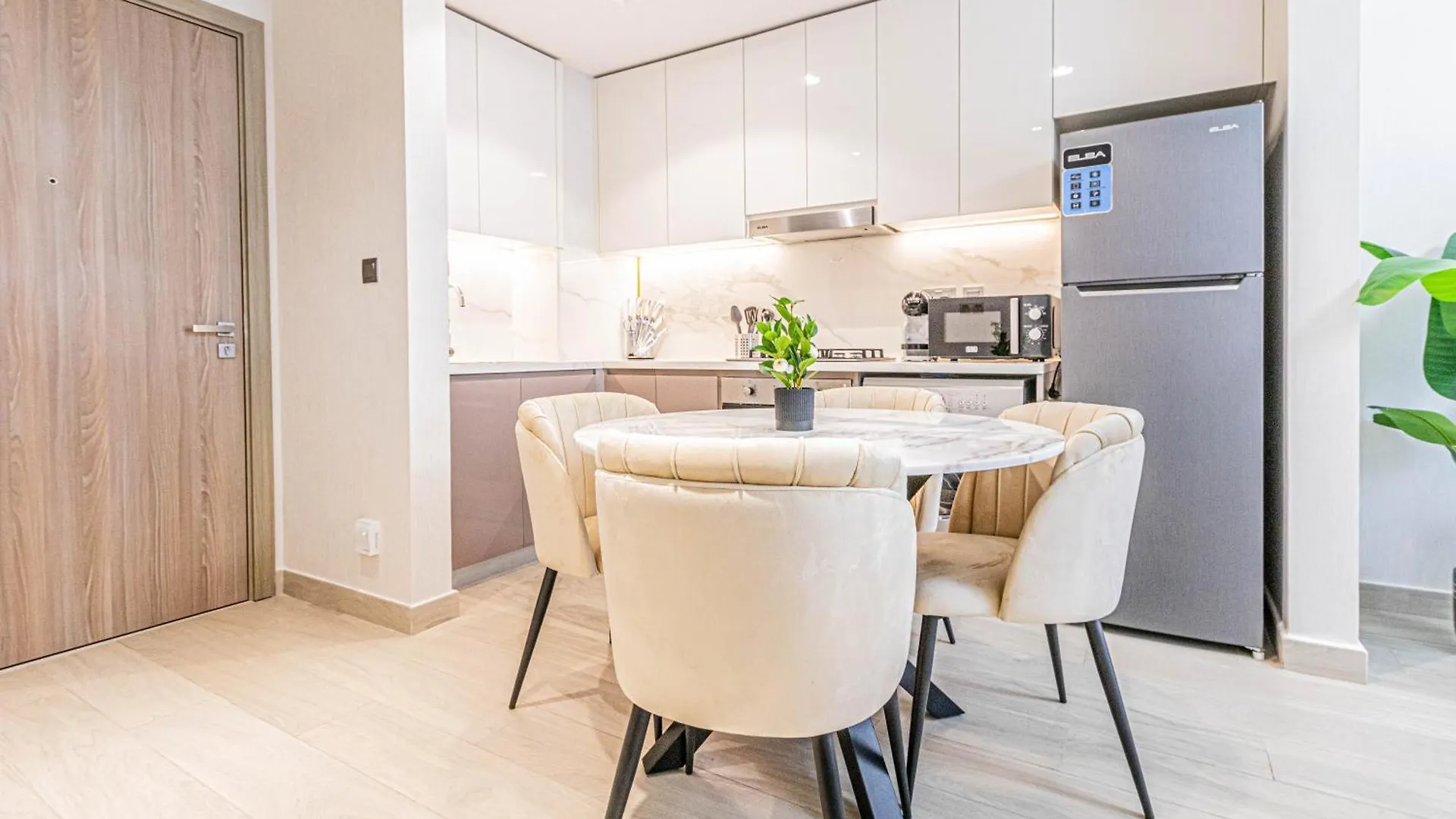 Luxurious 1Br Living In Azizi Riviera 39 Apartment Dubai 0*,  United Arab Emirates