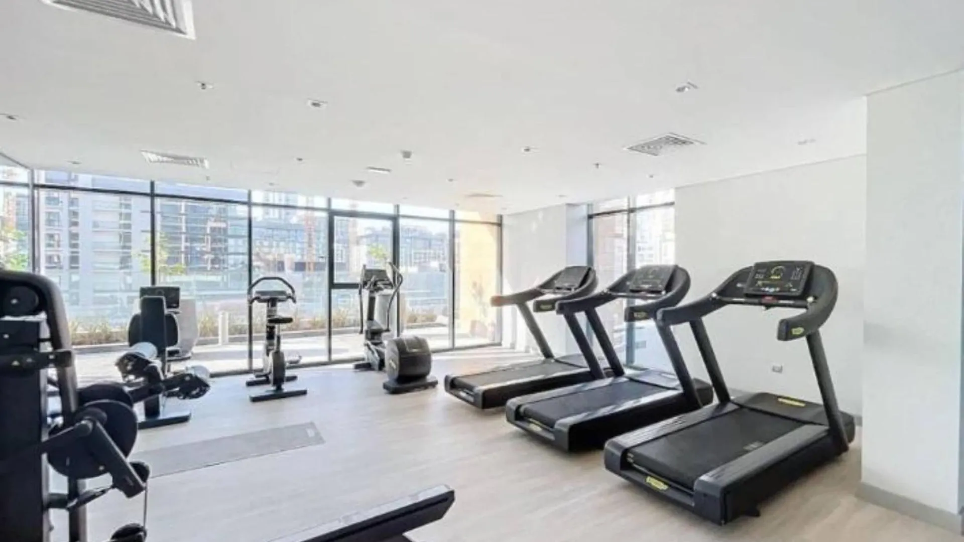 شقة Luxurious 1Br Living In Azizi Riviera 39 دبي الإمارات العربية المتحدة